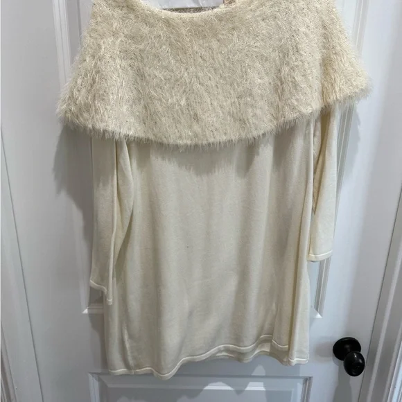 Reba Cream Fuzzy Collar Sweater - Picture 2 of 4